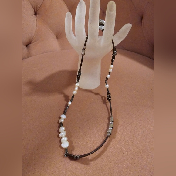 Silpada 925 Sterling Silver Brown Leather Pearl Bead Necklace - Picture 5 of 6